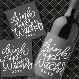 Moderne Niedliche Typografie Funny Halloween Zitat Weinetikett