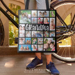 Moderne Oma 21 FotoCollage - benutzerdefinierte Fa<br><div class="desc">Erstellen Sie für eine Großmutter eine moderne Collage-Sake-Tasche für eine Großmutter und verwenden Sie diese leicht hochzuladende Vorlage mit 21 Bildern ihrer Enkel in verschiedenen Größen und Formen und dem Titel GRANDMA in lustiger, weißer Typografie auf Ihrer Wahl der Hintergrundfarbe. Ein bedeutendes Geschenk für den Geburtstag von Oma, den Tag...</div>