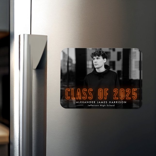 Moderne Orange Neon Class 2023 Foto Abschluss Magnet (Von Creator hochgeladen)