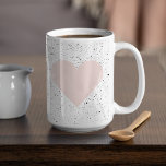 Moderne Pastel Pink & Heart Schönes Geschenk Kaffeetasse<br><div class="desc">Herzlich willkommen in unserer wunderschönen Sammlung von modernen Pastel Pink & Heart Lovely Gift Products, exklusiv auf Zazzle erhältlich! Unsere kuratierte Auswahl soll Ihnen eine Touch von Eleganz und Charme zu Ihren ganz besonderen Momenten bringen. Egal ob Sie für einen Liebsten einkaufen oder sich selbst behandeln, unsere Produkte werden jeden...</div>