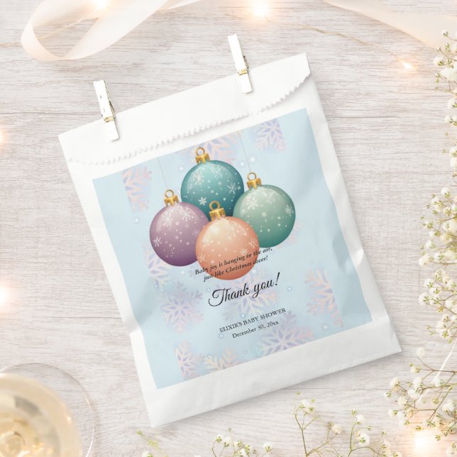 Moderne Pastel Weihnachtsschmuck Babydusche Geschenktütchen (Ausgeschnitten)