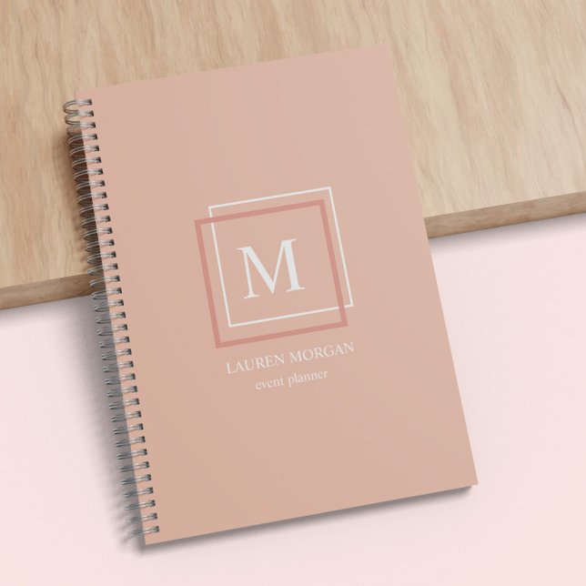 Moderne Pastell Monogram Peach Personalisiert Plan Planer (Von Creator hochgeladen)