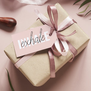 Moderne Pastellrosa Einatmen Ausatmen Zitat Geschenkanhänger
