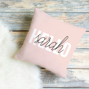 Moderne Pastellrosa Hallo und dein Name Kissen