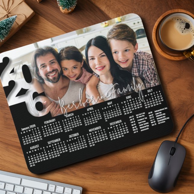 Moderne personalisierte 2026 Schreibtischkalender- Mousepad (Von Creator hochgeladen)
