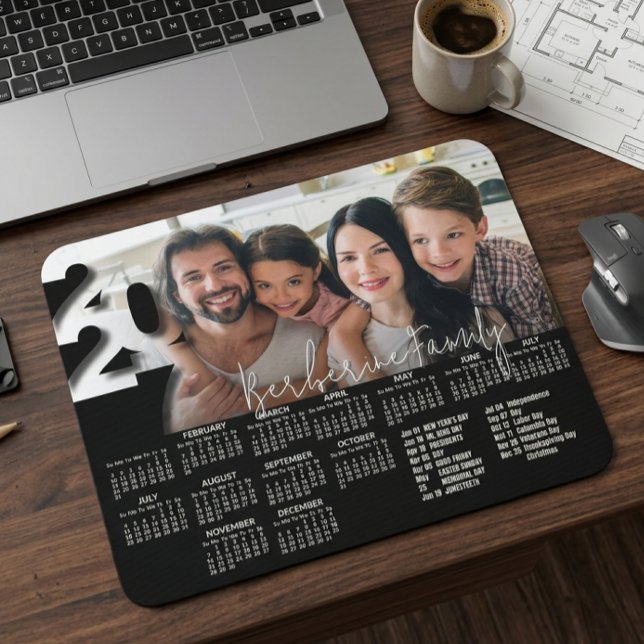 Moderne personalisierte 2027 Schreibtischkalender- Mousepad (Von Creator hochgeladen)