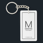 Moderne Personalisierte Monogramm- und Name-Trauze Schlüsselanhänger<br><div class="desc">Fügen Sie Ihrer Hochzeit eine persönliche Touch mit personalisierten Trauzeugen Schlüsselanhänger hinzu. Dieser Schlüsselanhänger zeigt die Monografie und den Namen des personalisierten Trauzeugen mit Titel und Hochzeitdatum in schwarz-moderner Sans Serif Schriftart Stil auf weißem Hintergrund. Auch perfekt für Trauzeuge,  Brautvater und mehr.</div>