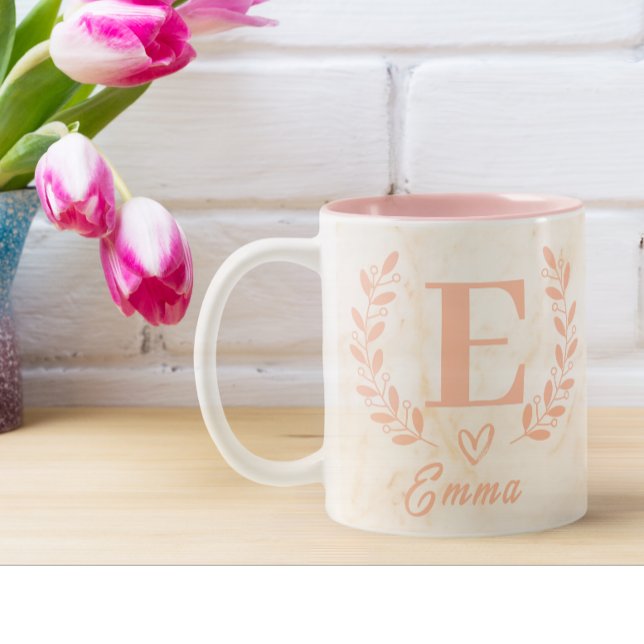 Moderne Personalisierte Rosa Marmorform Name & Lie Zweifarbige Tasse (customized name mug)