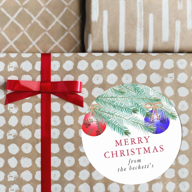 Moderne Pine Boughs Festliche Weihnachten Runder Aufkleber (Von Creator hochgeladen)