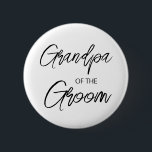 Moderne Pinselschrift Großvater des Groom-Party Button<br><div class="desc">Modernes und elegantes Design bedruckt Pinsel Script Opa der Groom Brautparty Party Taste,  die mit Ihrem Text angepasst werden kann. Bitte klicken Sie auf den Button "Anpassen" und verwenden Sie unser Design-Tool,  um diese Vorlage zu ändern. Karo im Grafikdesign-Store für andere Produkte,  die diesem Design entsprechen!</div>