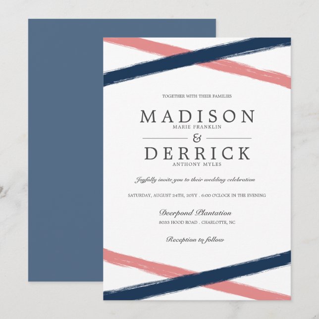 Moderne Pinselstriche Hochzeit | Navy Coral Einladung (Vorne/Hinten)