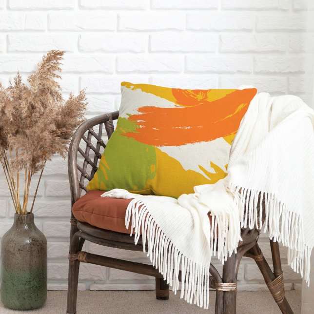 Moderne Pinselstriche - orange, grün und gelb Kissen (Von Creator hochgeladen)