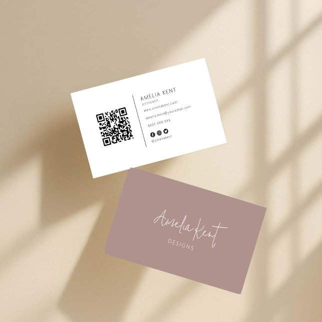 Moderne professionelle Visitenkarte mit QR-Code (Von Creator hochgeladen)