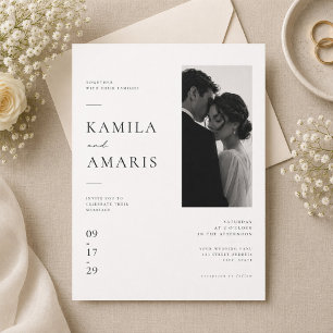 Moderne redaktionelle Hochzeit mit Paarporträt Einladung