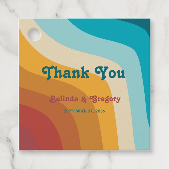 Moderne Retro 70er Jahre farbenfrohe Regenbogenwel Geschenkanhänger (Vorderseite)