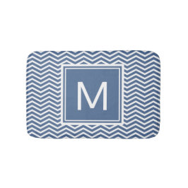 Moderne Riverside Blue Chevrons und Monogram Badematte