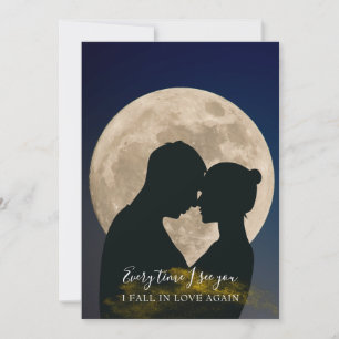 Moderne romantische Moon Couple-Silhouette Save The Date