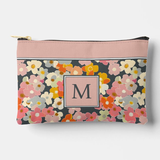 Moderne rosa Blumenmonogramm-Initiale Zubehörtasche (Vorderseite)