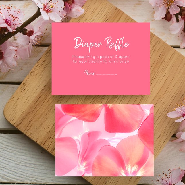 Moderne rosa Floral Diaper Raffel Begleitkarte (Stunning summer baby shower inspiration.)