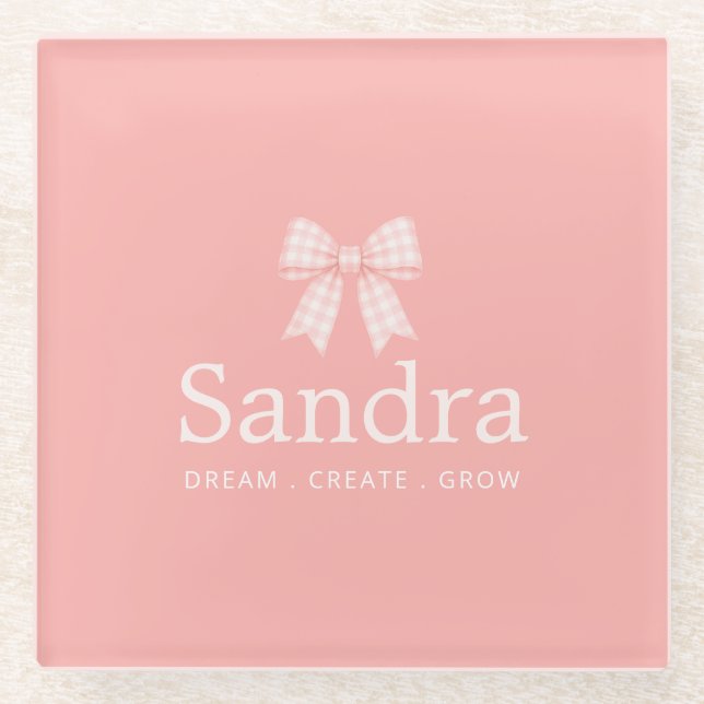 Moderne rosa Gingham-Schleifen-Name-Zitat Glasuntersetzer (Vorderseite)