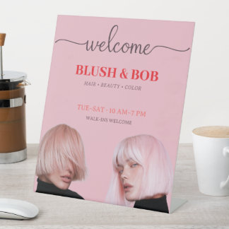 Moderne rosa Haarschönheitssalon Personalisiert Sockelschild