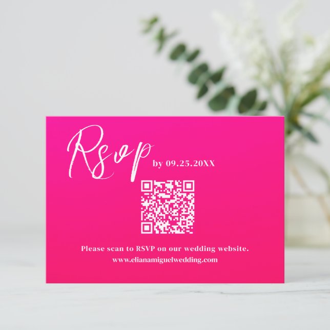 Moderne, rosa QR Code Response Card Hochzeit RSVP Karte (Stehend Vorderseite)