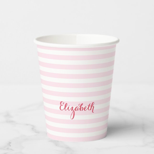 Moderne rosa Streifen Elegante Mit Monogramm Typog Pappbecher (Links)
