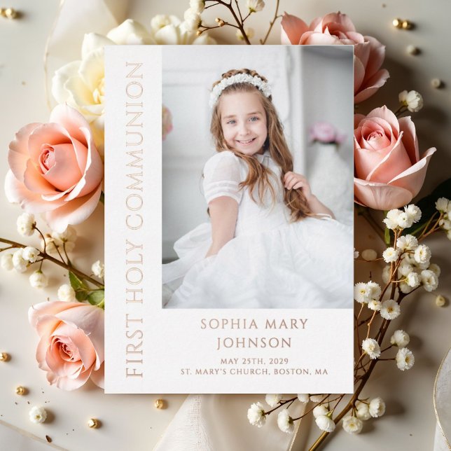 Moderne Rose Gold Foto Girl First Communation Folieneinladung (Elegant Girl First Communion Photo Foil Invitation)