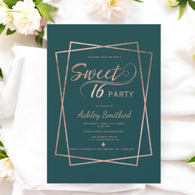 Moderne Rose Goldskript smaragdgrün Süß 16 Einladung (Modern rose gold script emerald green Sweet 16 Invitation)
