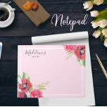 Moderne Rot- und Rosatöne Blume Rosa Hintergrund Notizblock<br><div class="desc">Basierend auf meiner Aquarell-Abbildung von roten Mohn und rosa Rose. Eine schöne Anordnung von zarten Sommergarten Hütte Blume über schlichte rot rosa Hintergrund. Anpassbar in Zazzle mit eigenem Text für ein personalisiertes Design. Karo aus meinem Shop für passende Artikel!</div>