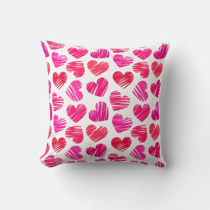 Moderne rote und rosa doodled Hearts Valentine Kissen
