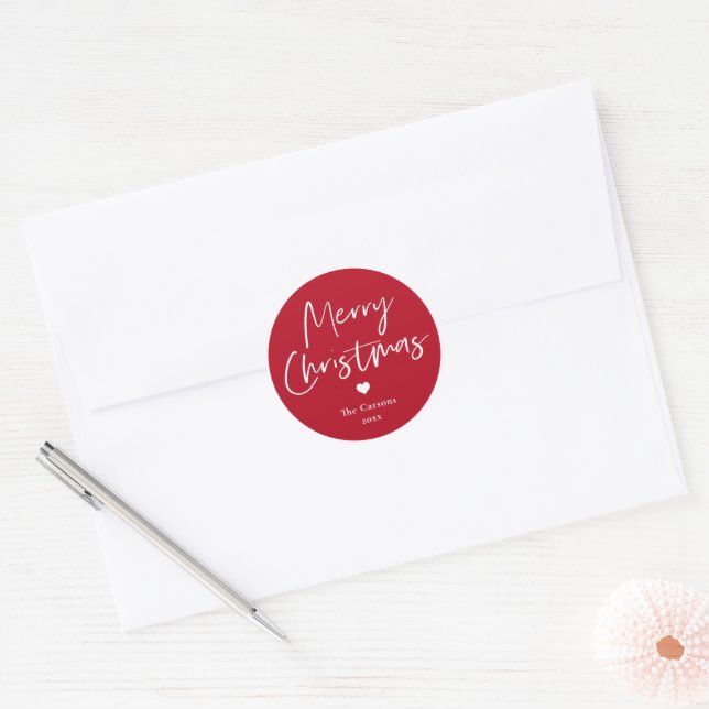 Moderne rote Weihnachtskarte mit Schriftzug-Umschl Runder Aufkleber (Umschlag)