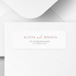 Moderne Rücksendeadresse von Braut und Bräutigam<br><div class="desc">Elegante minimalistische Typografie Drehbuch sie und seine Namen Hochzeit Rücksendeadressen-Aufkleber in einfachen Terrakotta braun fallen Farbe.</div>