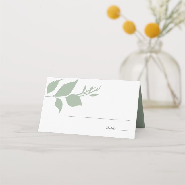 Moderne Sage Green Blätter Hochzeit Platzkarte (Vorderseite)