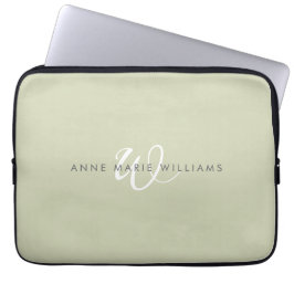Moderne Salbeigrün Weiße Schrift Monogramm Laptopschutzhülle