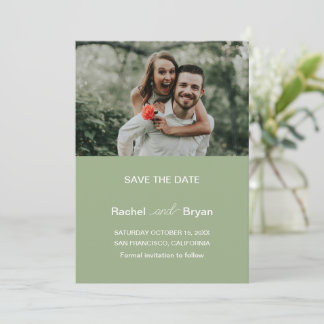 Moderne Salbeigrüne Foto-Hochzeit Save The Date