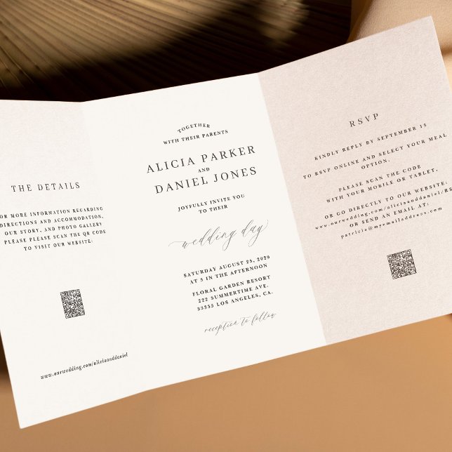 Moderne saubere minimale redaktionelle Foto-QR-Hoc Dreifach Gefaltete Einladung (Von Creator hochgeladen)