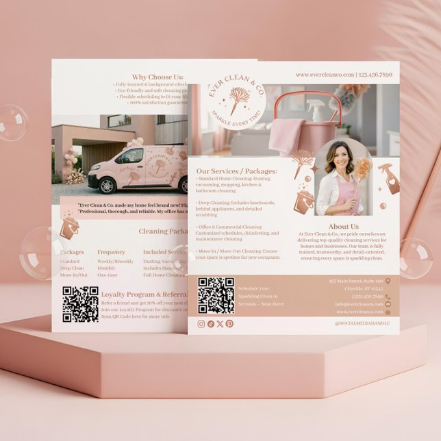 Moderne, Schicke professionelle Hausreinigungsmark Flyer (Modern Chic Professional House Cleaning Marketing Flyer)