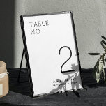 Moderne, schlichte Hochzeit in Schwarz-Weiß Tischnummer<br><div class="desc">Schwarz-Weiß-Tischnummer,  modern und minimalistisch. Bitte kontaktieren Sie mich,  wenn Sie weitere Informationen benötigen.</div>