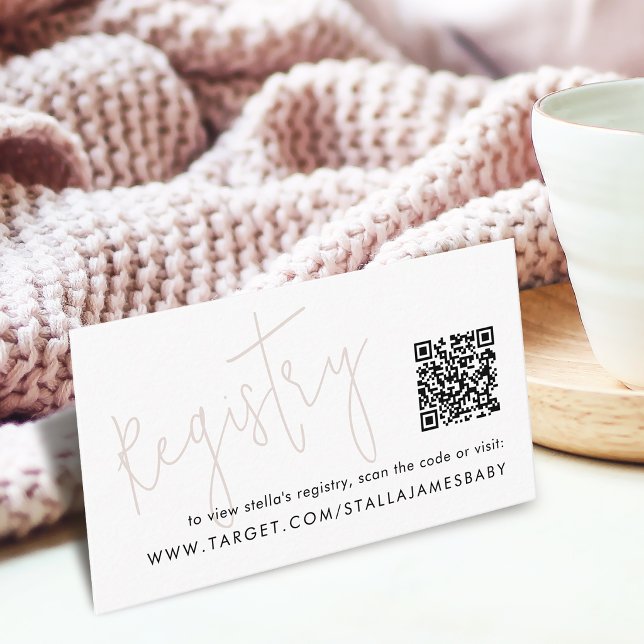 Moderne Schrift Rosa Baby Shower QR-Code-Geschenkl Begleitkarte (Modern Script Pink Baby Shower QR Code Registry Enclosure Card)
