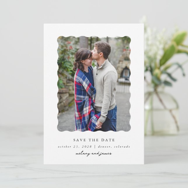 Moderne Schrift Save The Date (Stehend Vorderseite)