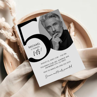 Moderne Schwarz & Weiß 50. Foto Geburtstagsparty Einladung