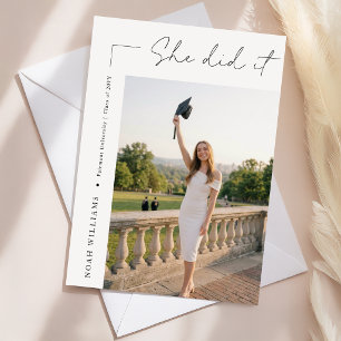 Moderne Schwarz-Weiß-Foto-Abschlussanzeige Postkarte