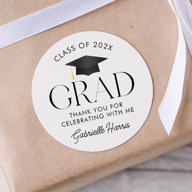 Moderne Schwarz-Weiß-Graduierungsklammer Runder Aufkleber (Modern Black and White Graduation Cap Classic Round Sticker)