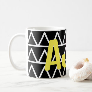 Moderne Schwarz-Weiß-Monogramm-Geometrie Kaffeetasse