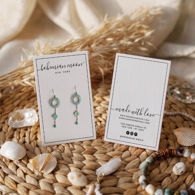 Moderne Schwarz-Weiß-Skripterfassungskarte (Modern Black and white script earring display card)