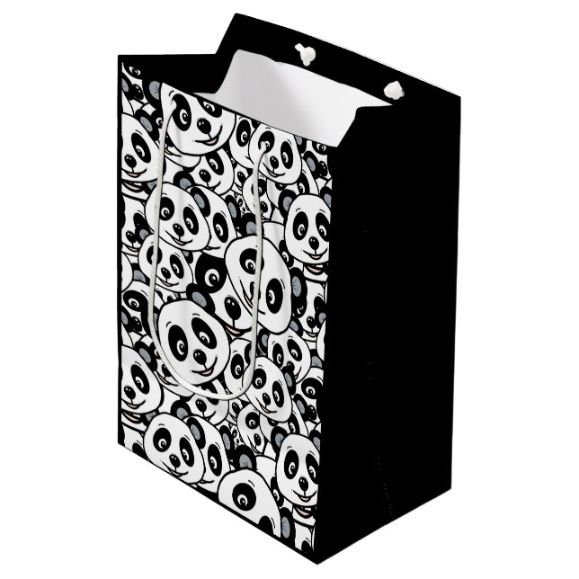 Moderne Schwarz-Weiß Süße Panda-Bär-Muster Mittlere Geschenktüte (Vorderseite Schrägansicht)