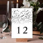 Moderne Schwarz-Weiß-Vögel einer Feather-Hochzeit Tischnummer<br><div class="desc">Diese schlichten,  eleganten Hochzeitskarten zeichnen sich durch eine schwarze Vogelherde auf weißem Hintergrund aus. Elegant,  elegant,  modern und einzigartig - einfach nach Ihren Wünschen für Ihren besonderen Tag!</div>