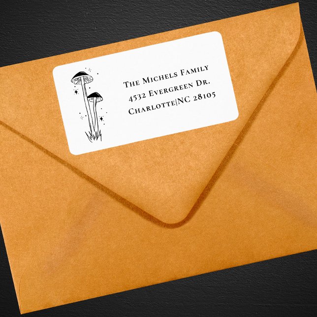 Moderne, schwarz-weiße Retro-Pilze aus Boho Adressaufkleber (Von Creator hochgeladen)