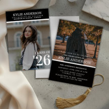 Moderne schwarze Abschlussfoto für Hochschulabsolv